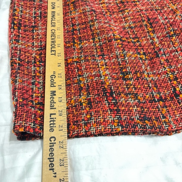 NWT Karl Lagerfeld Paris Pencil Tweed Skirt Knee Length Lined Back Zip Sz 2 - Picture 8 of 8